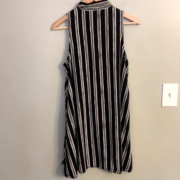 Banana Republic Shirt Dress - Picture 2 of 7